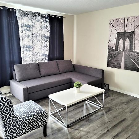 Cozy 4 Bedroom Townhouse - Peaceful Feel Of Home Winnipeg Bagian luar foto