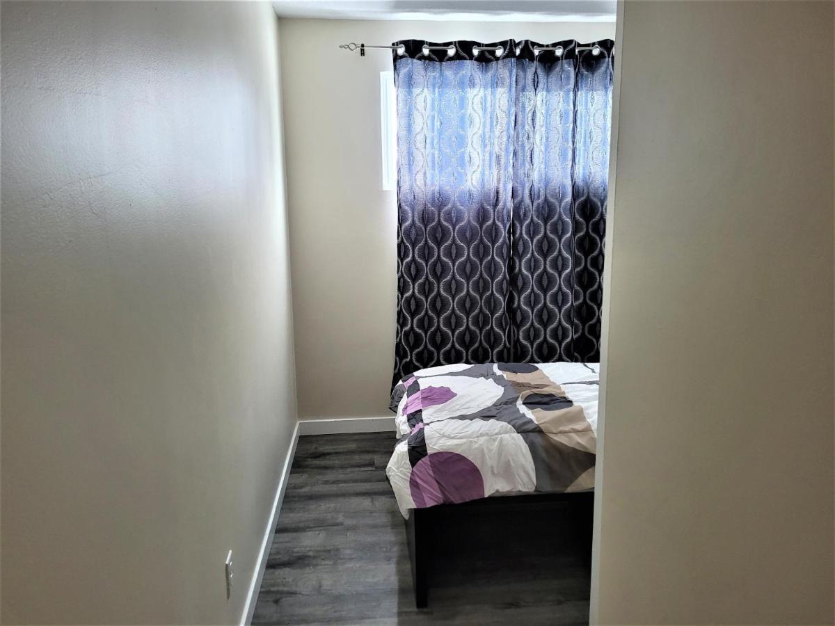 Cozy 4 Bedroom Townhouse - Peaceful Feel Of Home Winnipeg Bagian luar foto