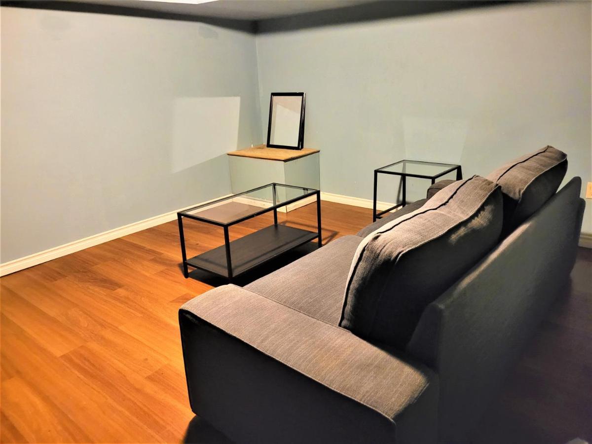 Cozy 4 Bedroom Townhouse - Peaceful Feel Of Home Winnipeg Bagian luar foto