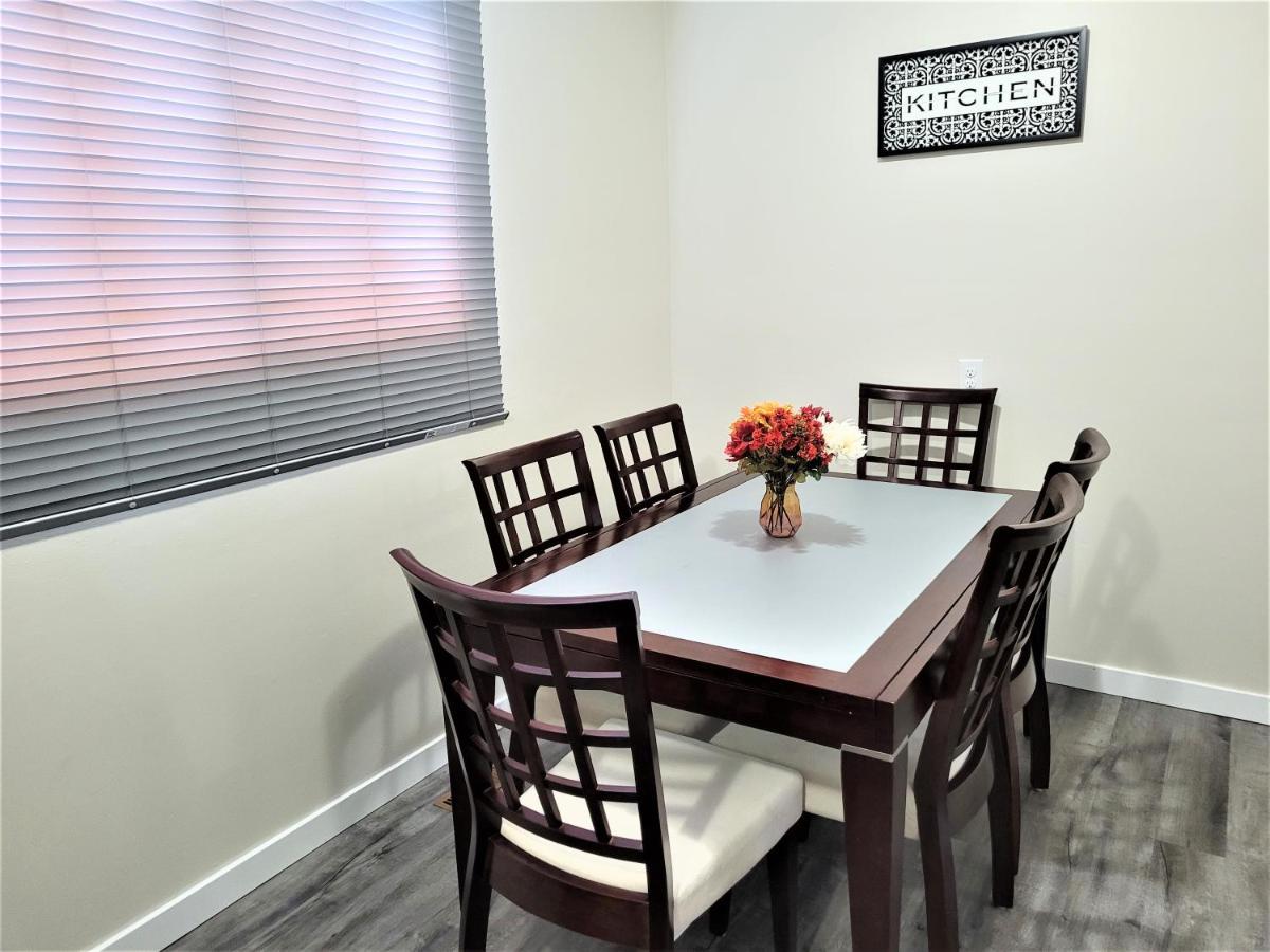 Cozy 4 Bedroom Townhouse - Peaceful Feel Of Home Winnipeg Bagian luar foto