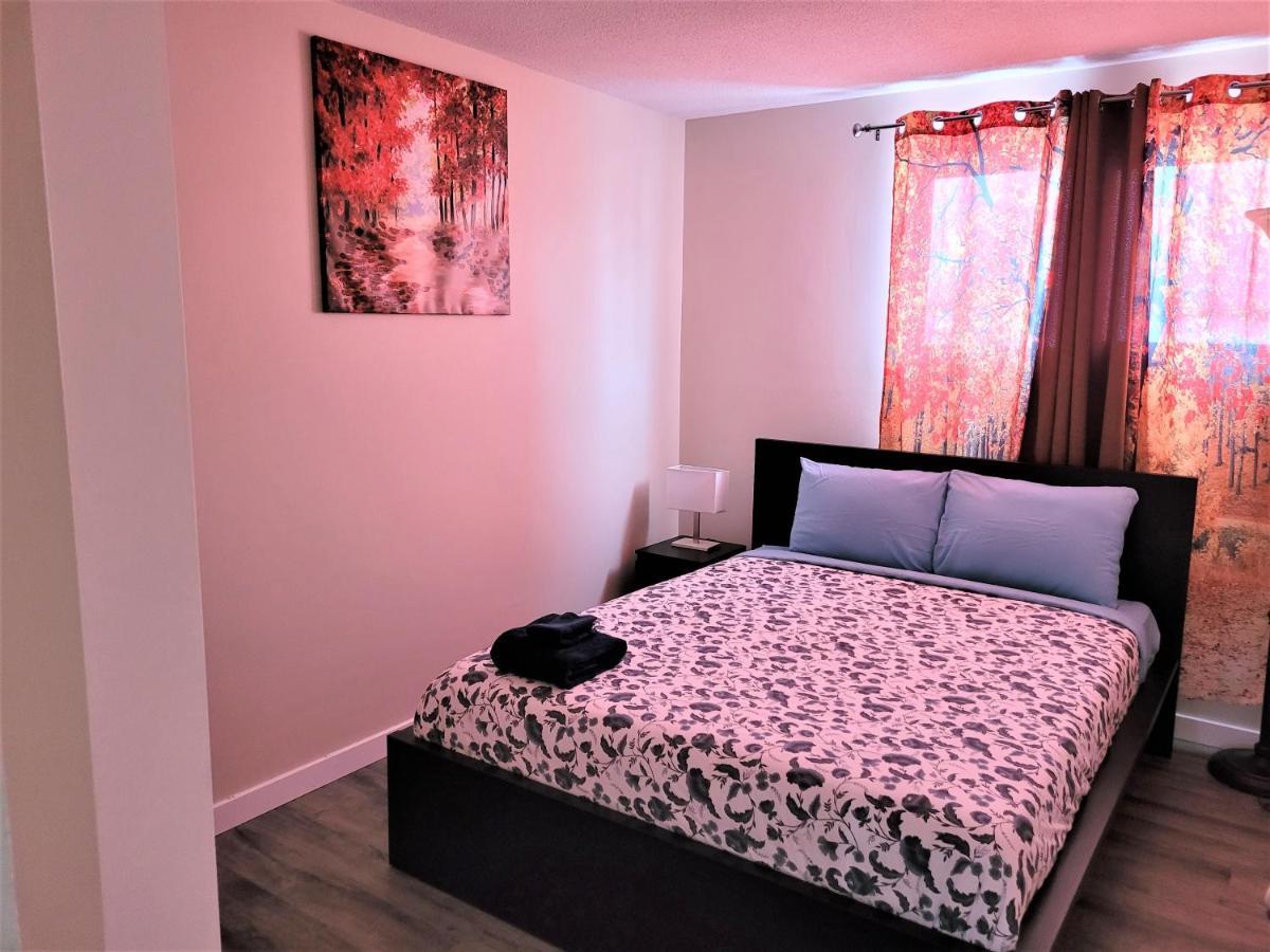 Cozy 4 Bedroom Townhouse - Peaceful Feel Of Home Winnipeg Bagian luar foto