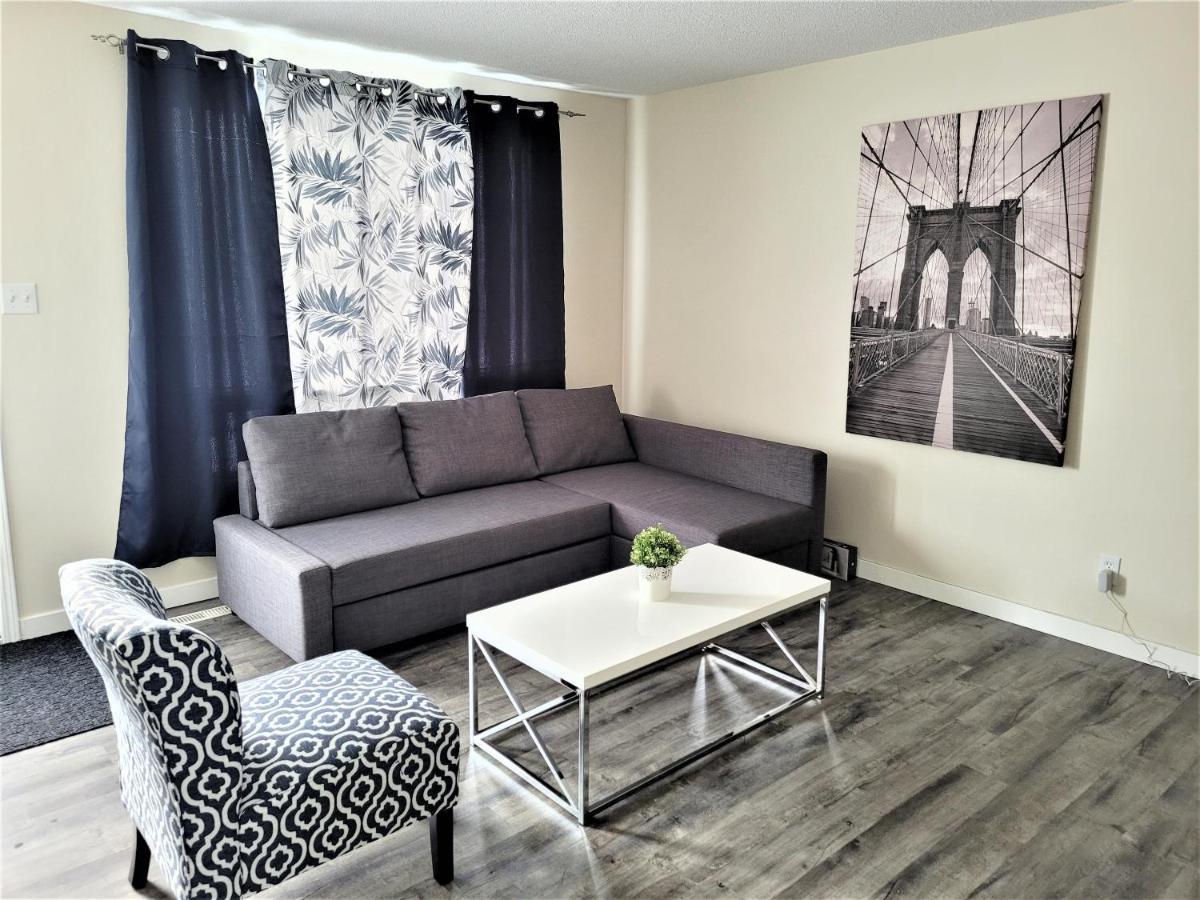 Cozy 4 Bedroom Townhouse - Peaceful Feel Of Home Winnipeg Bagian luar foto